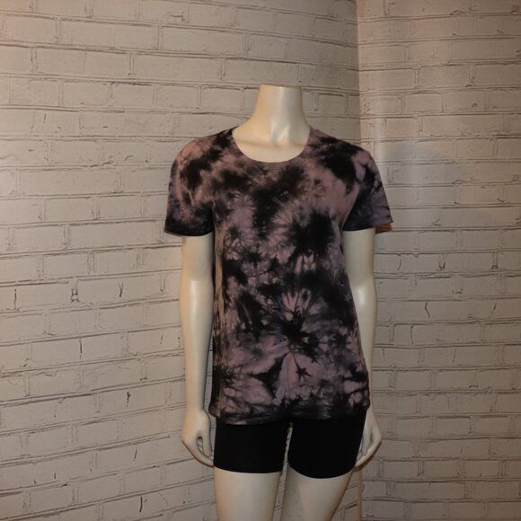 🌀💜 Black & Purple Tie-Dye Tee · Size M · Soft Cotton Feel - Picture 5 of 6